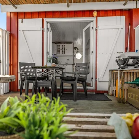 Apartment Ljubinka - 5m From The Sea By Interhome